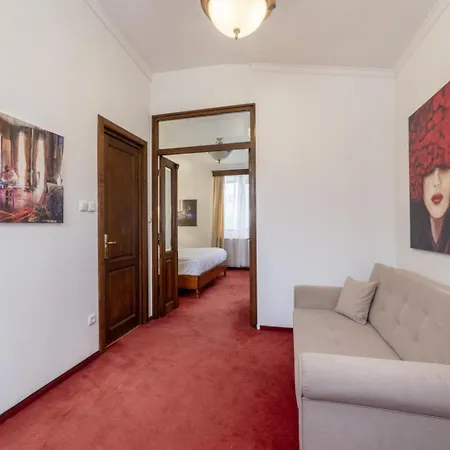 Arc De Triomphe By Citybookings Bucharest Exterior photo