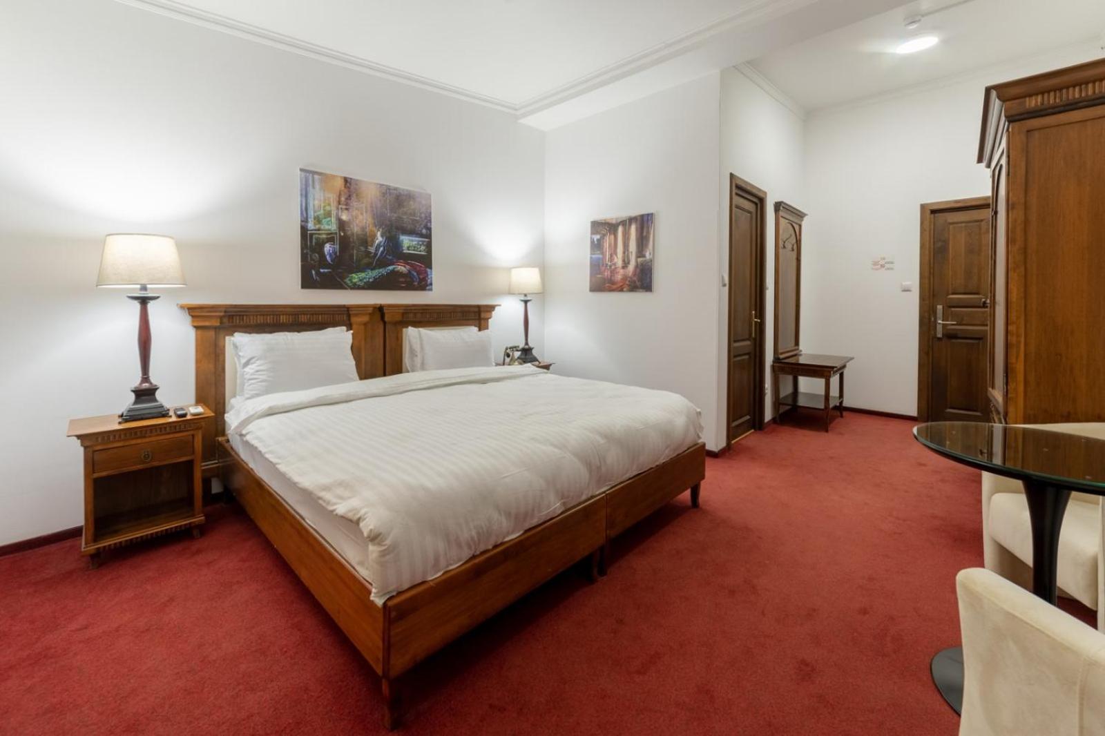 Arc De Triomphe By Citybookings * Bucharest